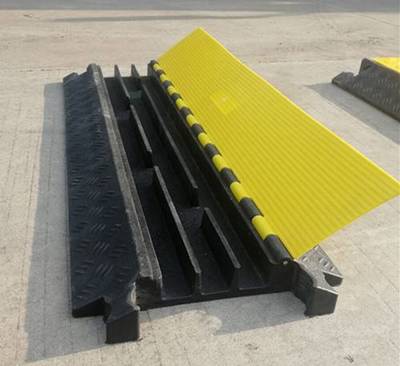 减速带线槽道路减速带线槽推荐