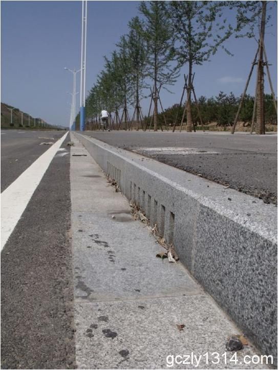 道路附属设施施工 确保交通安全与功能完善的重要环节