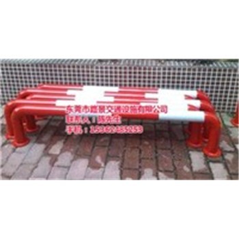 道路隔离公路护栏的作用与类型解析